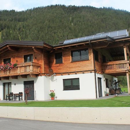 Villa Alpin Holzgau Εξωτερικό φωτογραφία